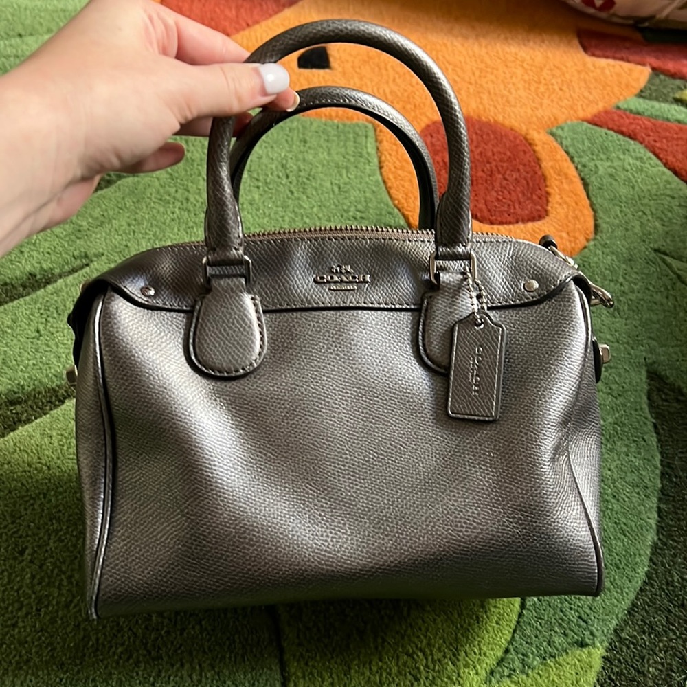 METALLIC SILVER COACH BAG